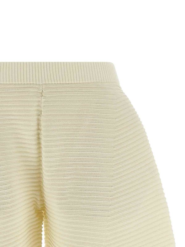 The Best Shops ISSEY MIYAKE: カジュアルトラウザー - カジュアルパンツ - 白