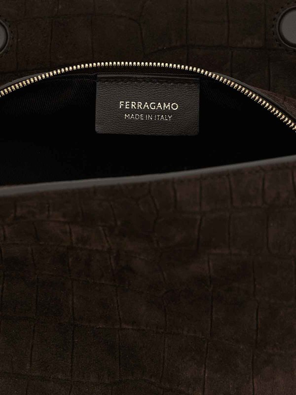 ショルダーバッグ - ブラウン shop online: SALVATORE FERRAGAMO