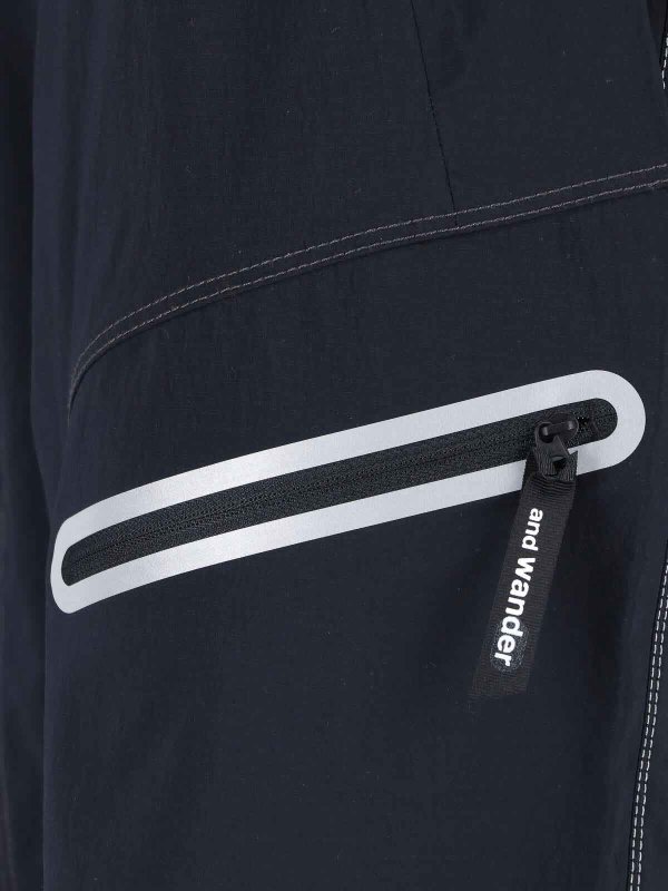Short - Noir shop online: AND WANDER