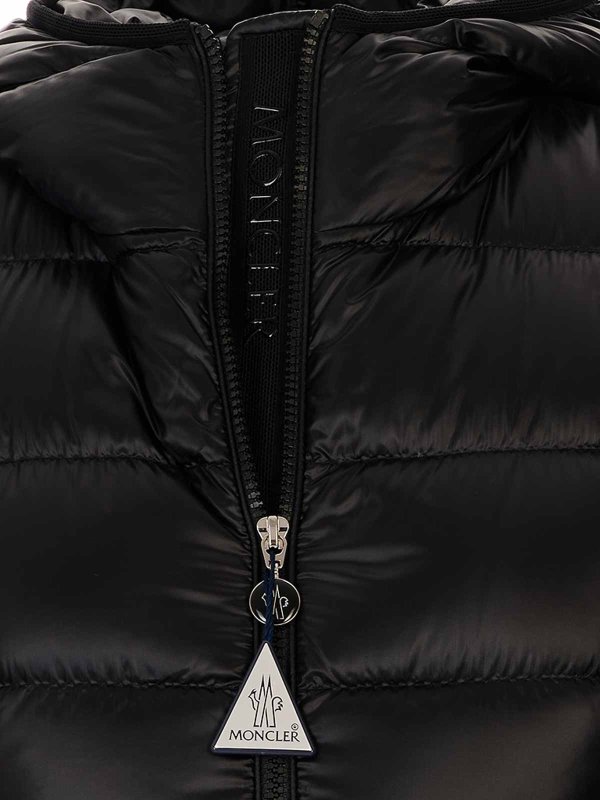 Glesse shop online: MONCLER