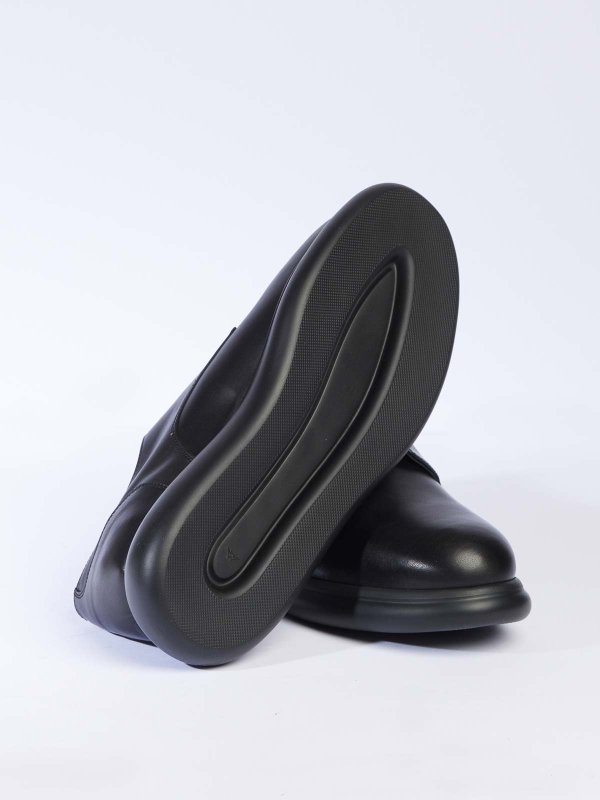 編み上げ靴 - 黒 shop online: KARL LAGERFELD