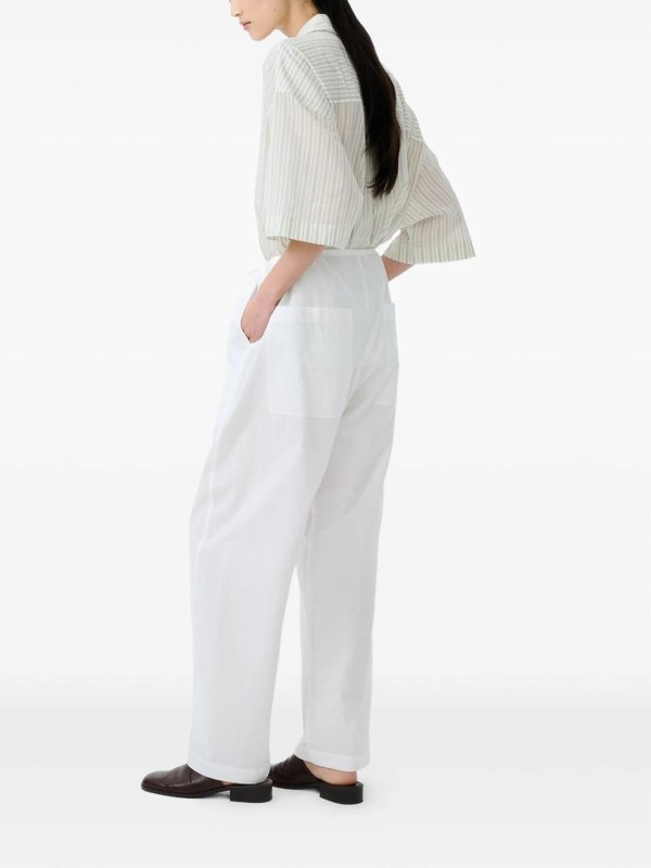 カジュアルパンツ - 白 shop online: STUDIO NICHOLSON