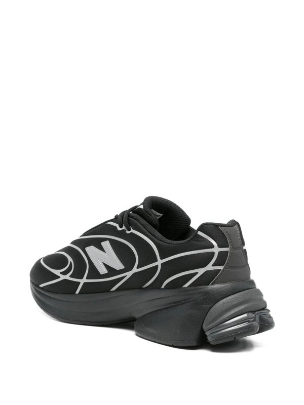 NEW BALANCE: スニーカー online - スニーカー - 黒