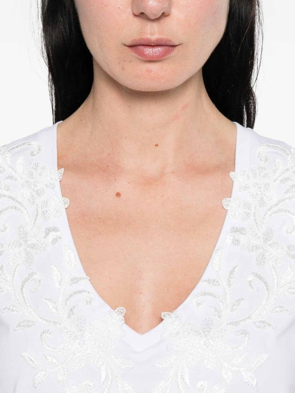 T-Shirt - Weiß shop online: BLUGIRL