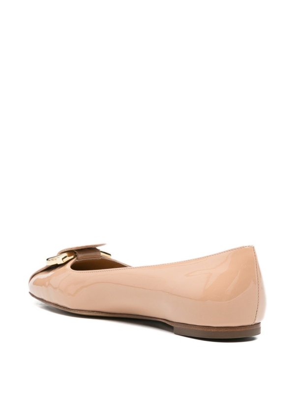 フラットシューズ - ブラウン shop online: SALVATORE FERRAGAMO