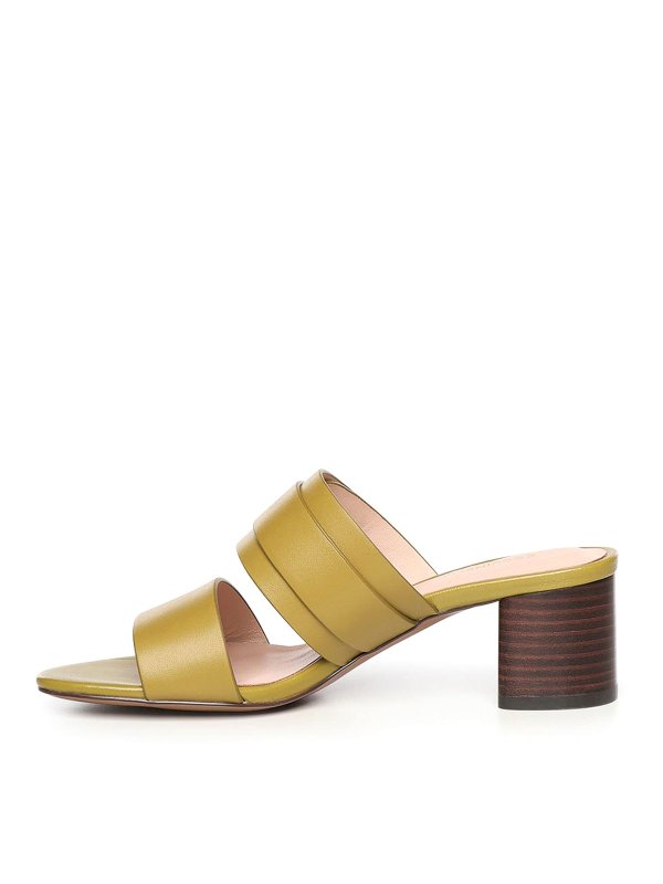 The Best Shops COCCINELLE: Zapatos chinelas - Chinelas - Beis