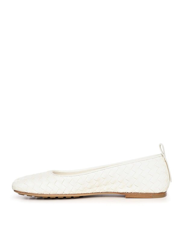 The Best Shops BOTTEGA VENETA: フラットシューズ - フラットシューズ - 白