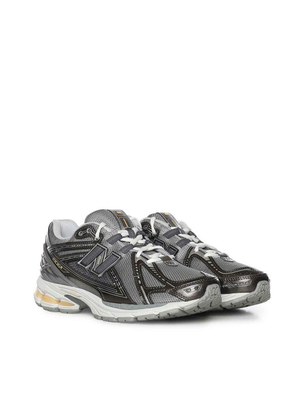 スニーカー - 黒 shop online: NEW BALANCE