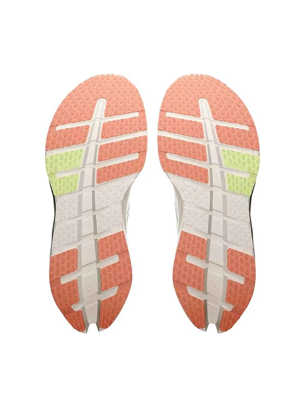 The Best Shops ON RUNNING: Baskets - Blanc