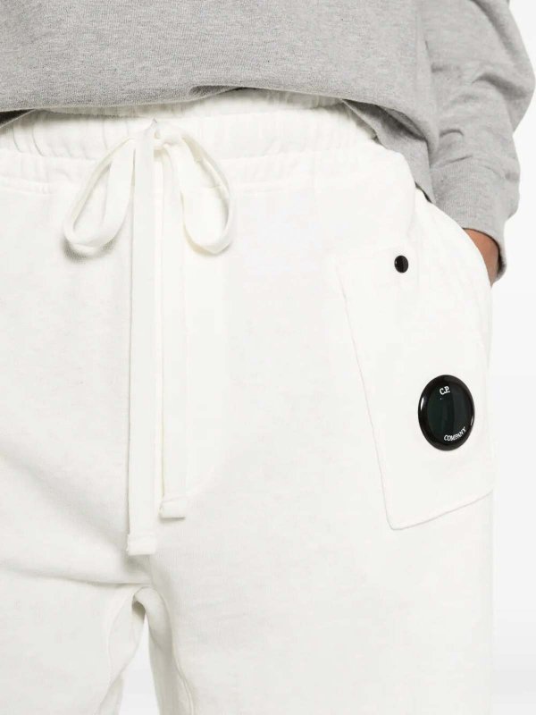ショートパンツ - 白 shop online: C.P. COMPANY