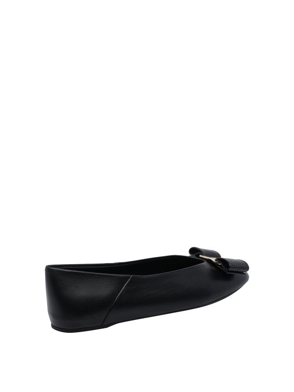 The Best Shops SALVATORE FERRAGAMO: フラットシューズ - フラットシューズ - 黒