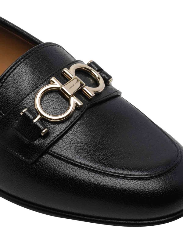 ローファー - 黒 shop online: SALVATORE FERRAGAMO