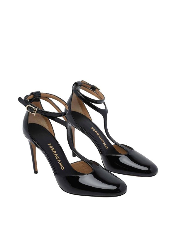 SALVATORE FERRAGAMO: パンプス online - パンプス - 黒