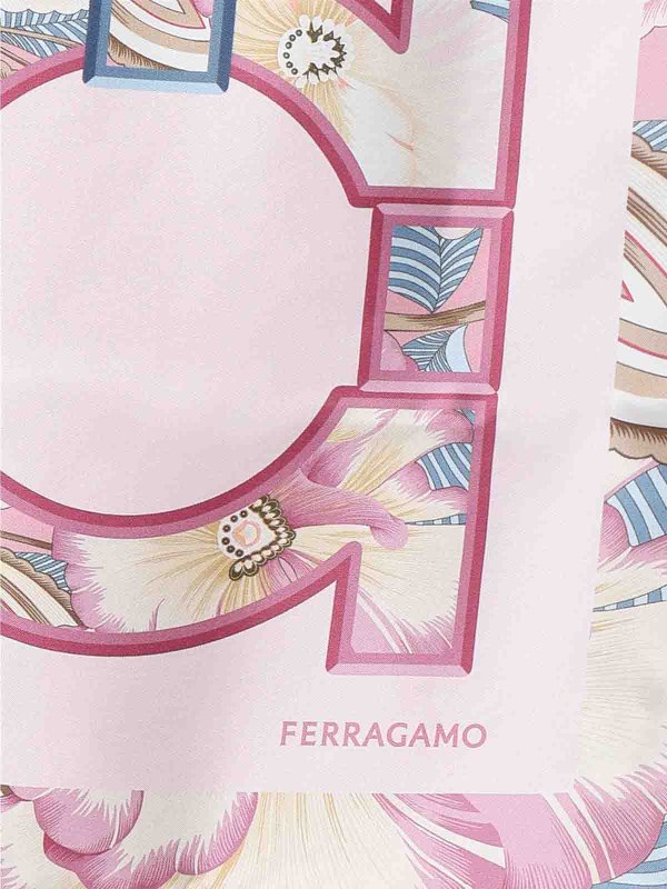 SALVATORE FERRAGAMO: スカーフ online - スカーフ - ヌードカラー