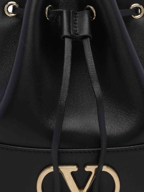 バケットバッグ - 黒 shop online: VALENTINO GARAVANI