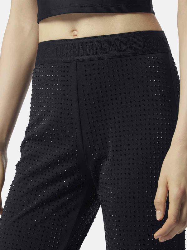 The Best Shops VERSACE JEANS: カジュアルトラウザー - カジュアルパンツ - 黒