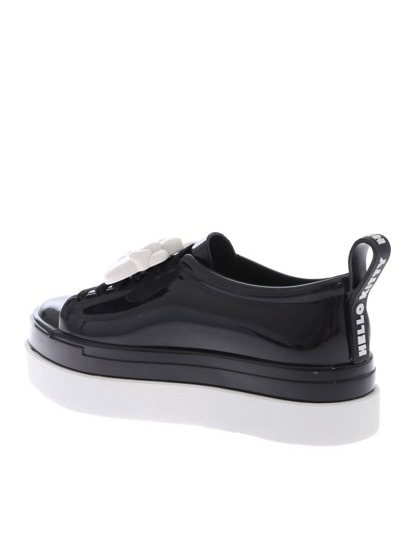 Be + Hello Kitty Ad shop online: MELISSA