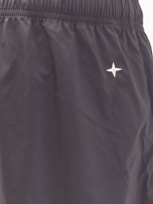 The Best Shops STONE ISLAND: トラウザーショーツ - ショートパンツ - 黒
