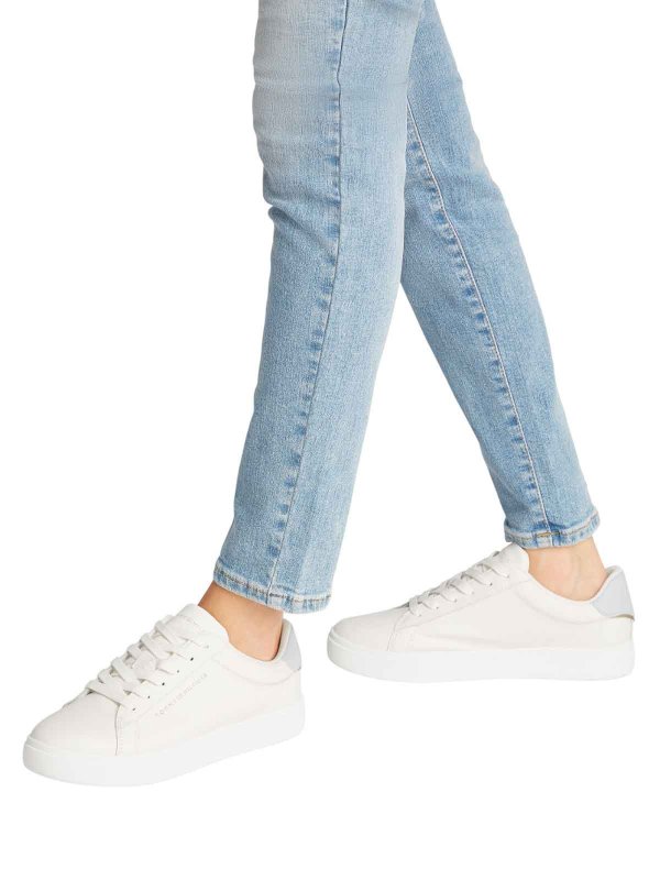 The Best Shops TOMMY HILFIGER: スニーカー - 白