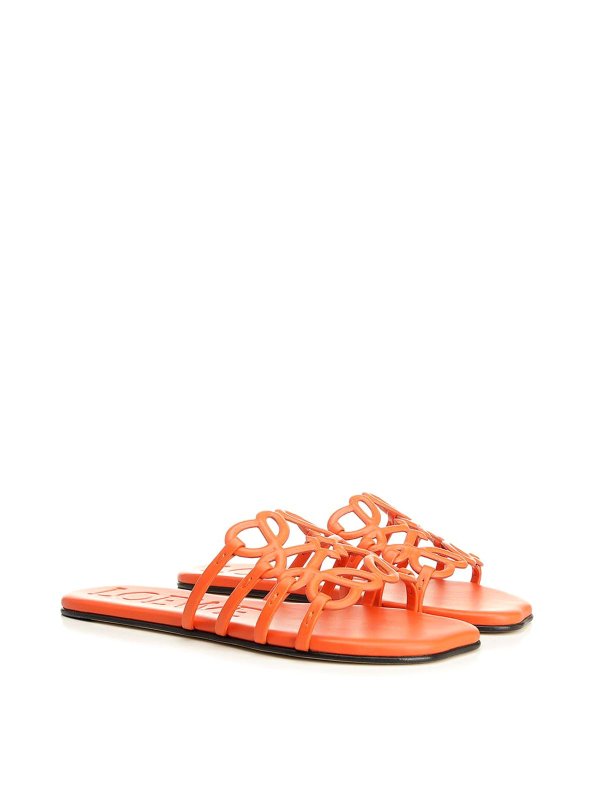 LOEWE: flip flops online - Slides