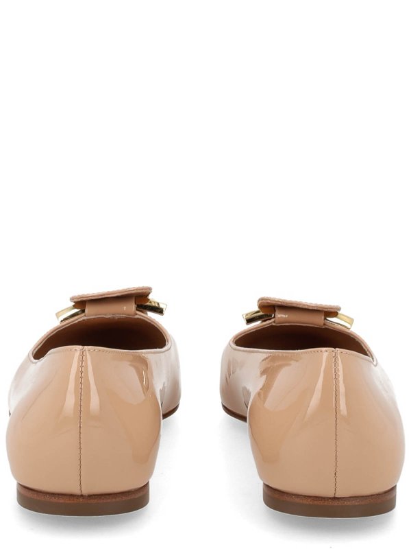 フラットシューズ - ベージュ shop online: SALVATORE FERRAGAMO
