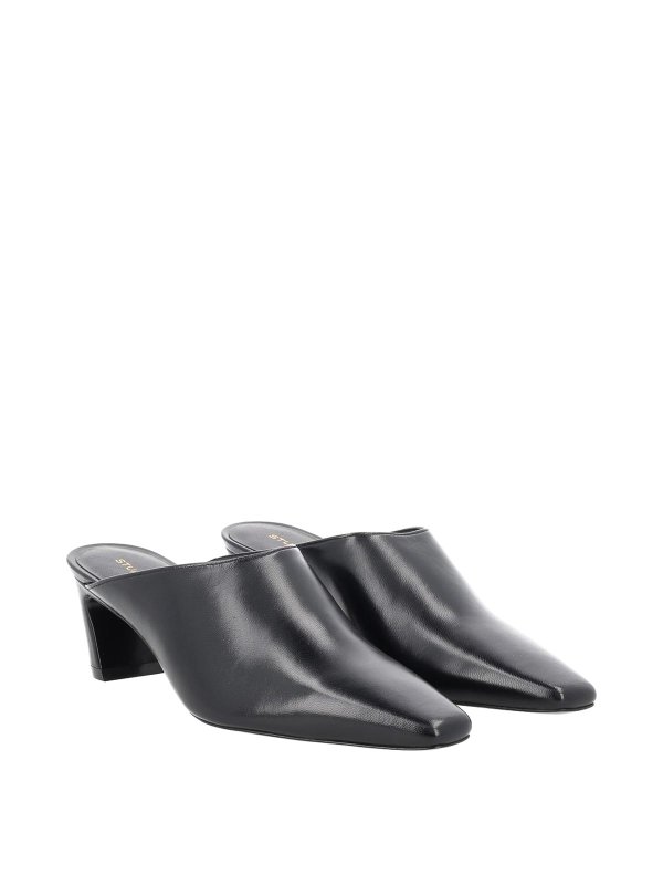 Stuart Weitzman: Mules online - Mules - Schwarz