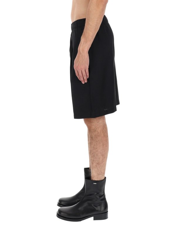 ショートパンツ - 黒 shop online: OUR LEGACY