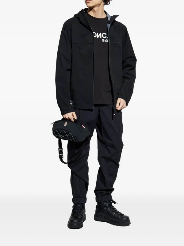 MONCLER: カジュアルトラウザー online - カジュアルパンツ - 黒