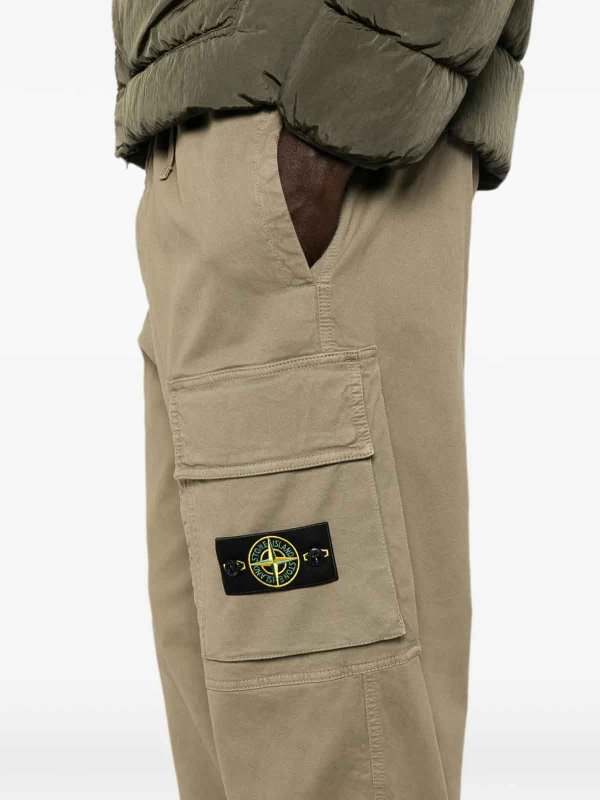 カジュアルパンツ - 緑 shop online: STONE ISLAND