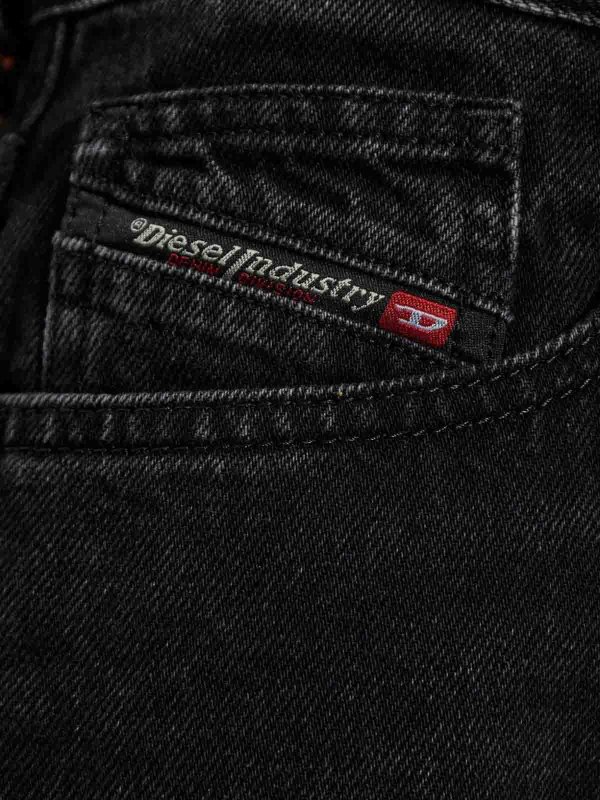カジュアルパンツ - 黒 shop online: DIESEL