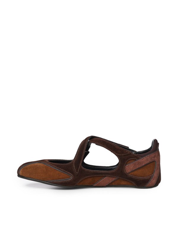 フラットシューズ - ブラウン shop online: The Attico