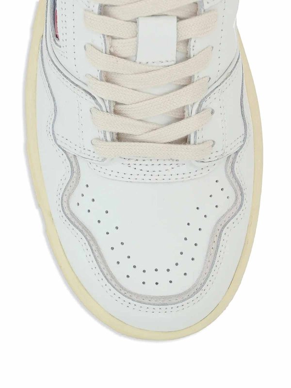 スニーカー - 白 shop online: AUTRY