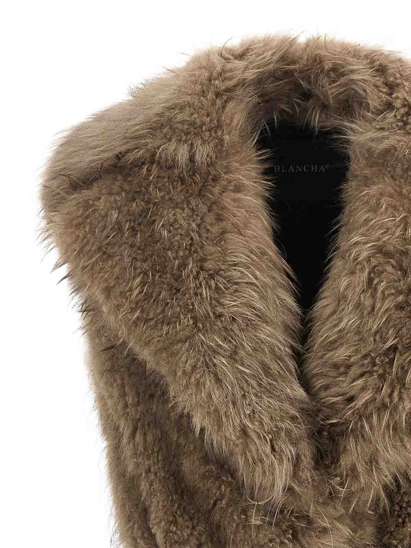 The Best Shops Blancha: vests - tipping