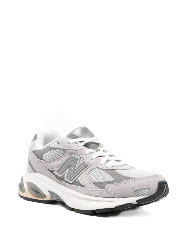 NEW BALANCE: スニーカー online - スニーカー - 白