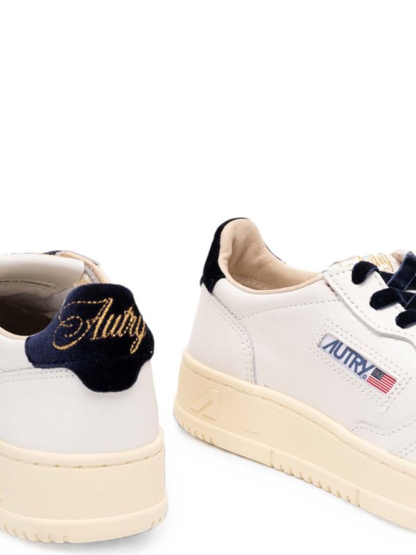 スニーカー - 白 shop online: AUTRY