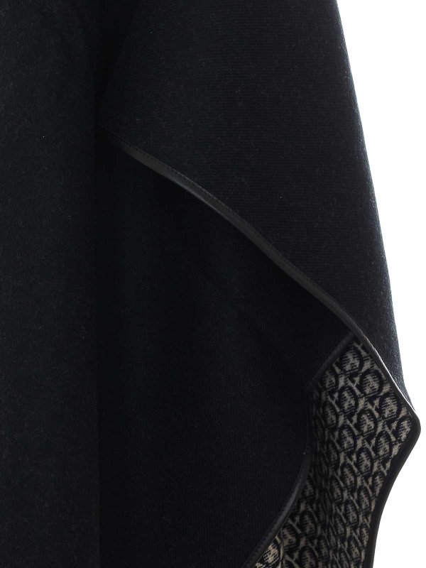 The Best Shops SALVATORE FERRAGAMO: Capes & Ponchos - Cape - Schwarz