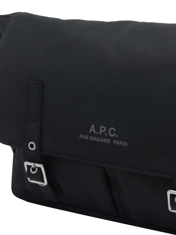 クロスボディバッグ - 黒 shop online: A.P.C.