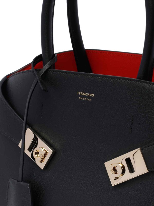 トートバッグ - 黒 shop online: SALVATORE FERRAGAMO