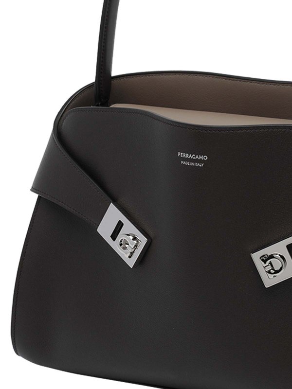 Schultertasche - Braun shop online: SALVATORE FERRAGAMO