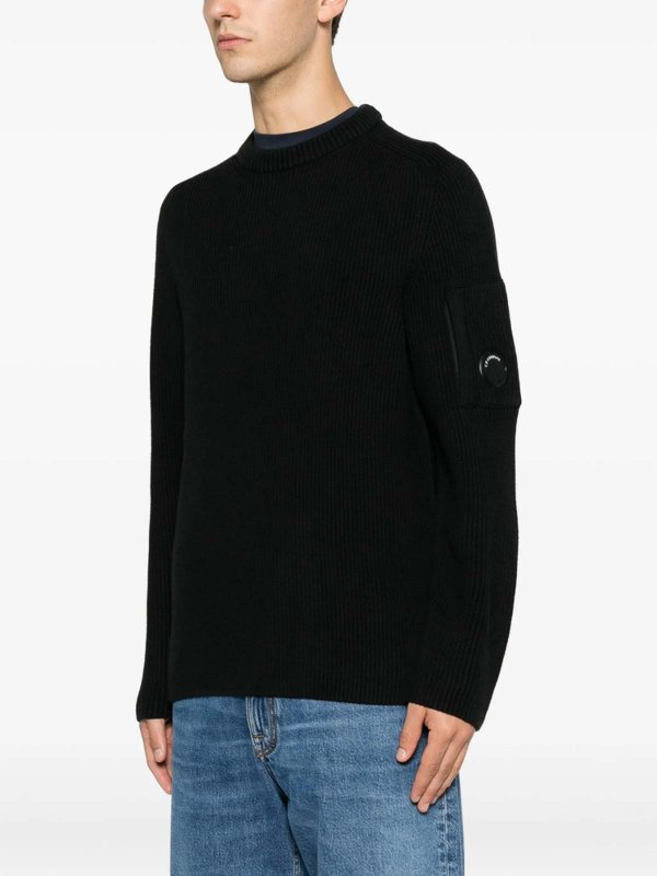 クルーネック - 黒 shop online: C.P. COMPANY