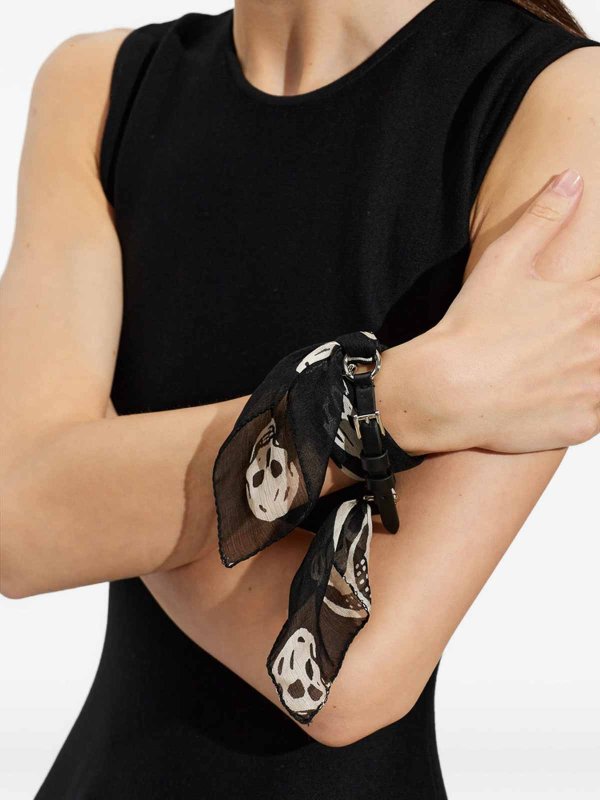 ALEXANDER MCQUEEN: Collar online - Collar - Negro
