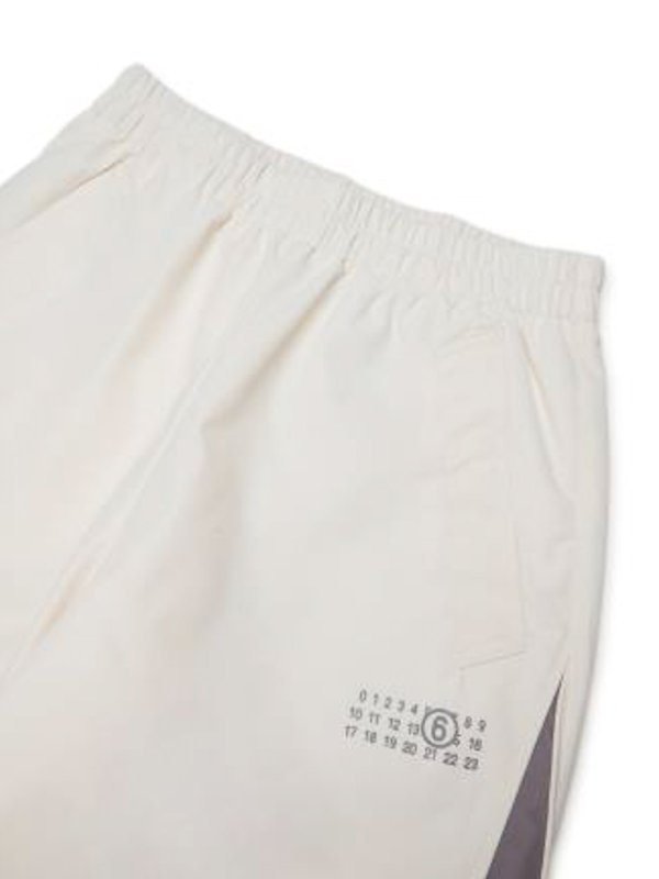 カジュアルパンツ - 白 shop online: MM6 MAISON MARGIELA