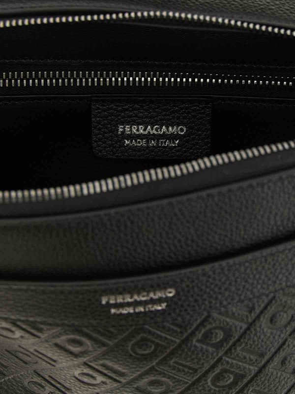 クロスボディバッグ - 黒 shop online: SALVATORE FERRAGAMO