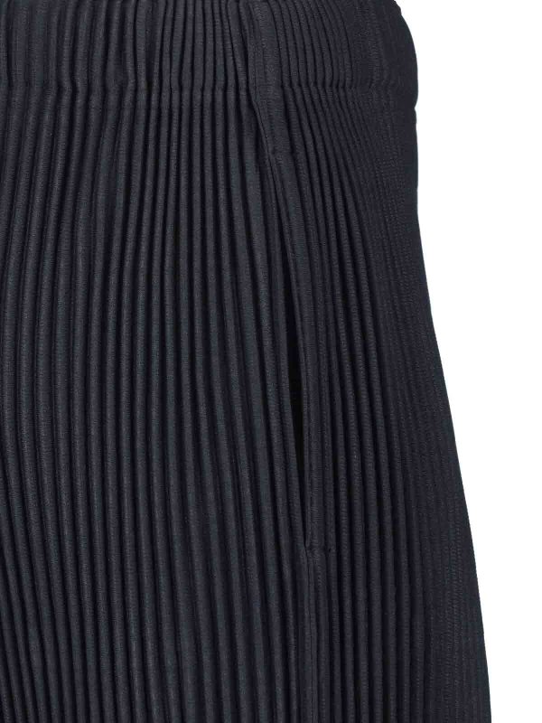 Casual Hose - Schwarz shop online: HOMME PLISSÉ ISSEY MIYAKE