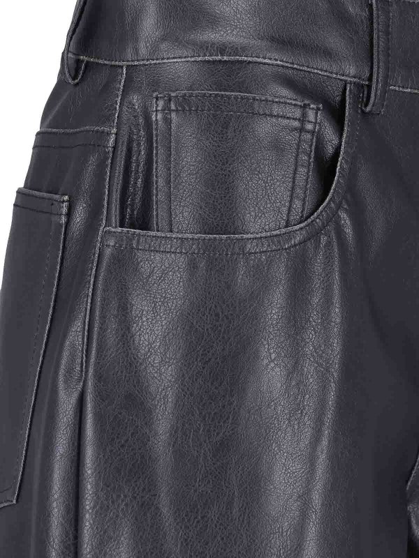 Shorts - Schwarz shop online: MM6 MAISON MARGIELA