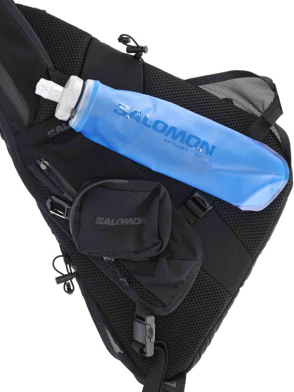 クロスボディバッグ - 黒 shop online: SALOMON