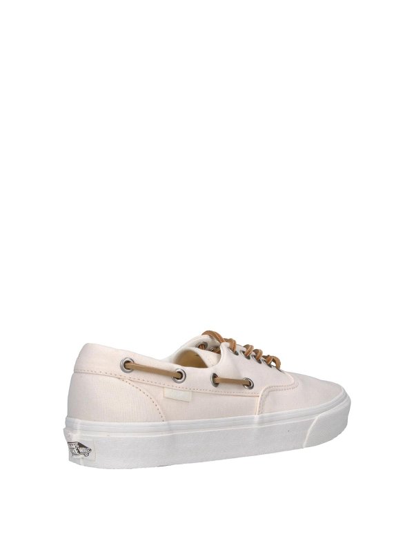 Sneakers shop online: VANS