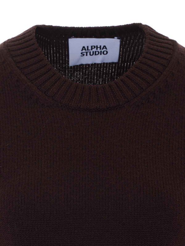 クルーネック - ブラウン shop online: ALPHA STUDIO