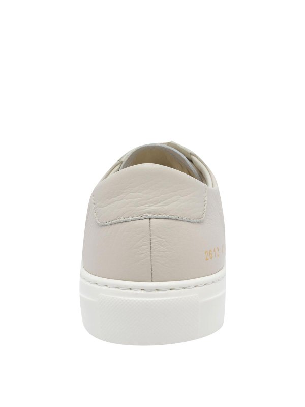 スニーカー - 白 shop online: COMMON PROJECTS