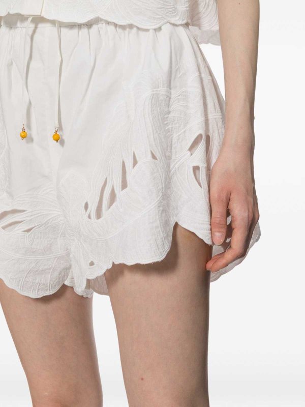 ショートパンツ - クリーム shop online: ZIMMERMANN